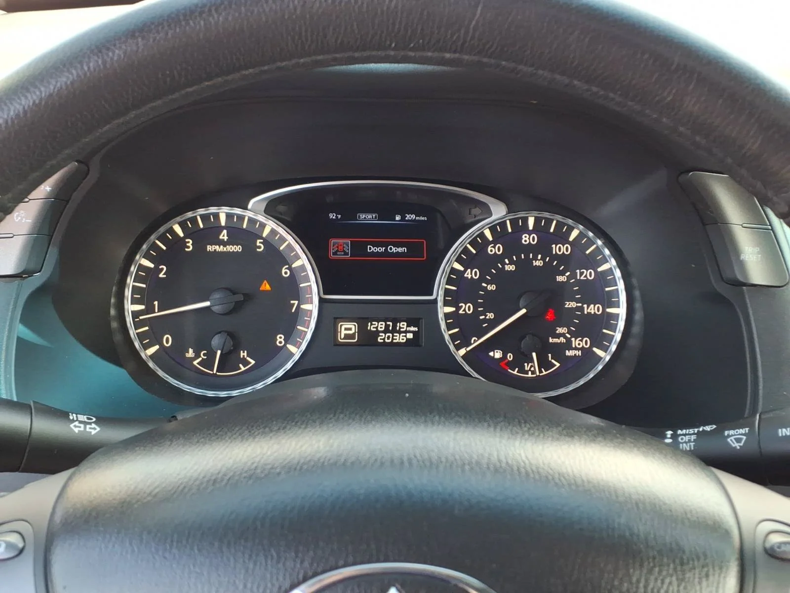Used 2015 Majestic White INFINITI Base image 21