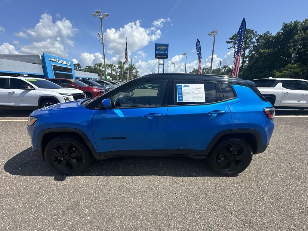 Used 2021  Jeep Altitude image 13