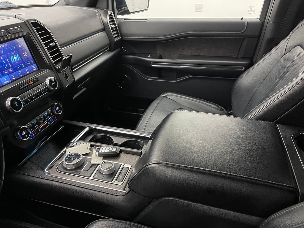 Used 2020 Black Ford Limited image 32