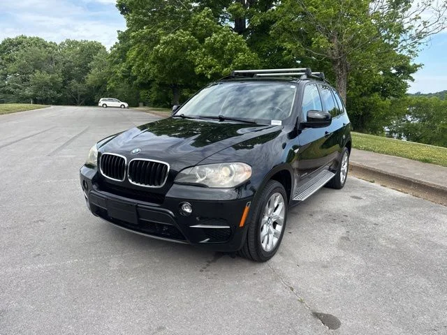 Used 2012 Black BMW xDrive35i image 3