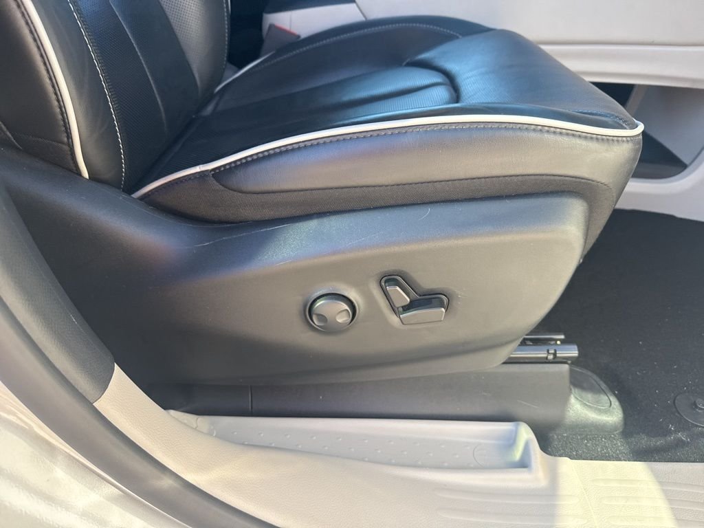 2024 Chrysler Pacifica Limited - Photo 26
