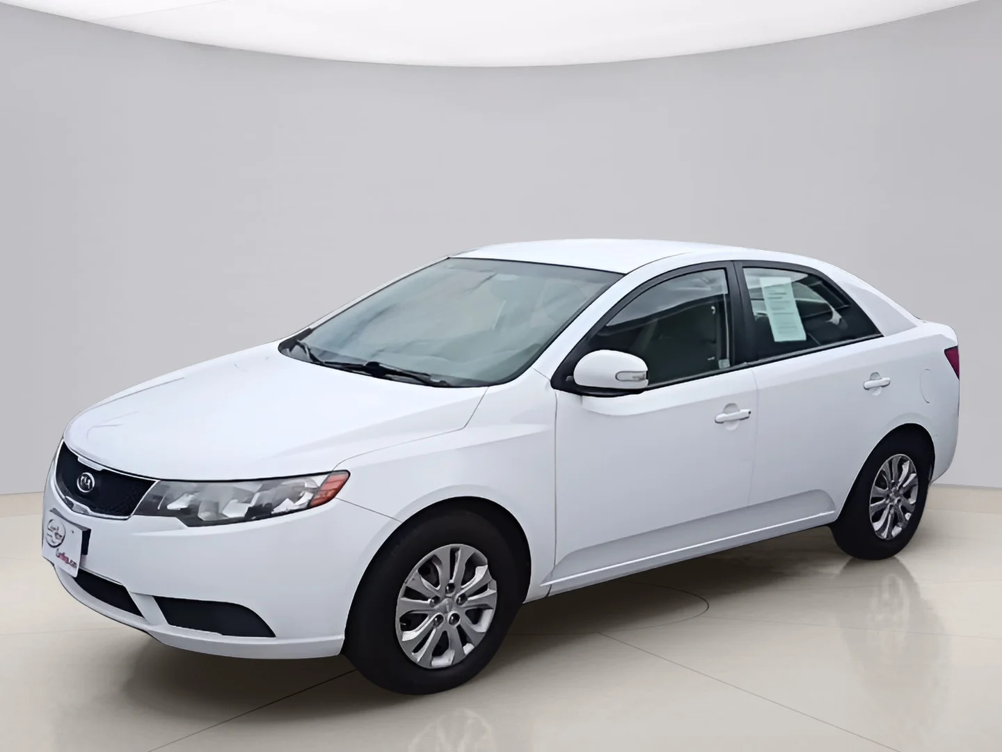Used 2010 White Kia EX image 1