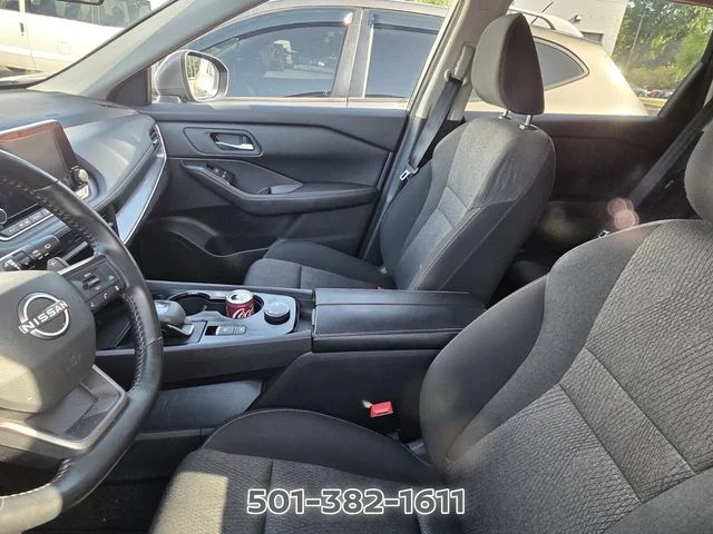 Used 2025 Gray Nissan SV image 9