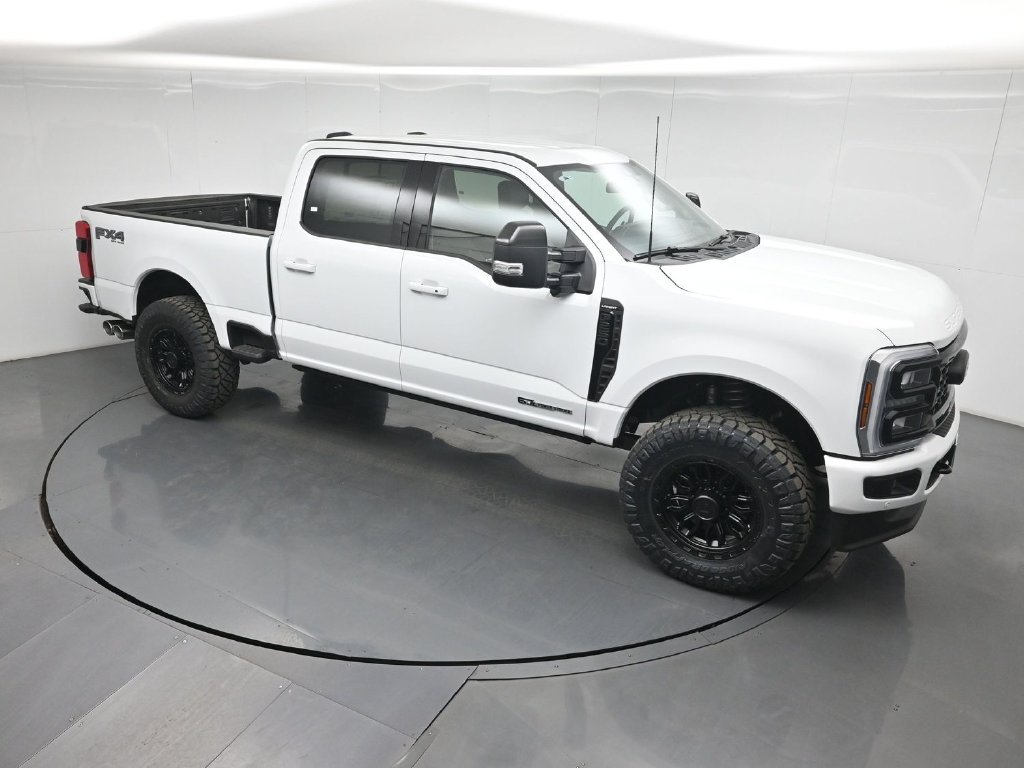 New 2026 Oxford White Ford Lariat image 36