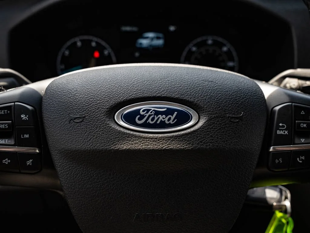 Used 2024 Oxford White Ford XLT image 29