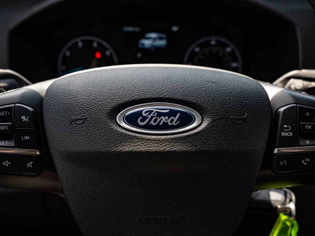 Used 2024 Oxford White Ford XLT image 29