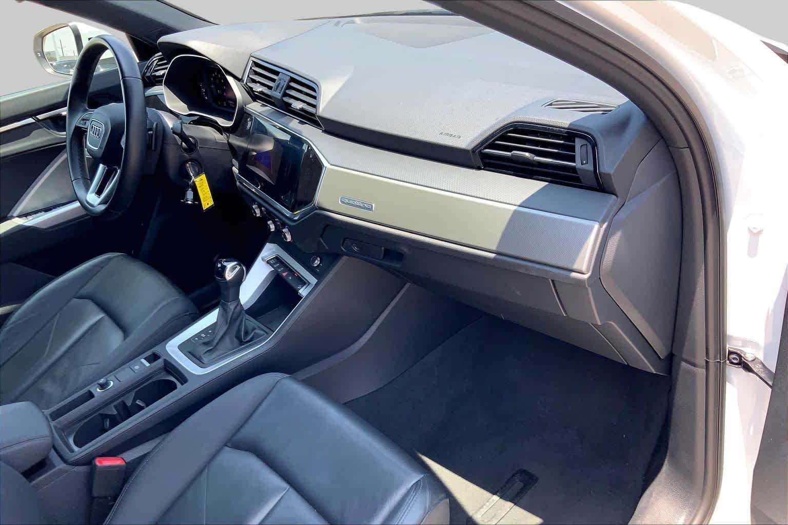 Used 2025 Arkona White Audi S line Premium image 19