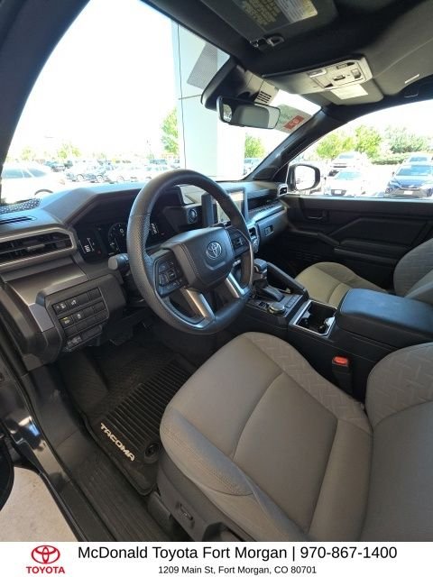 Used 2025  Toyota SR5 image 12