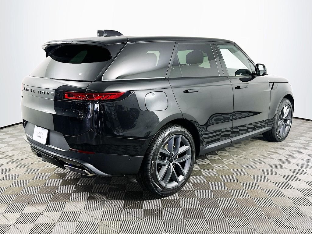 New 2026 Santorini Black Land Rover SE image 5