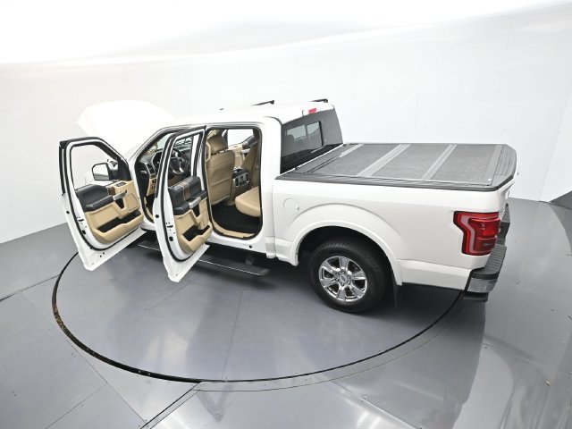 Used 2017 White Platinum Clearcoat Metallic Ford Lariat image 52