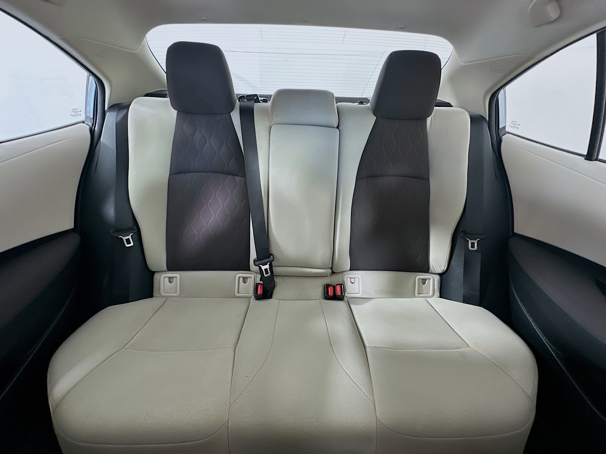 Used 2020 Celestite Toyota LE image 29