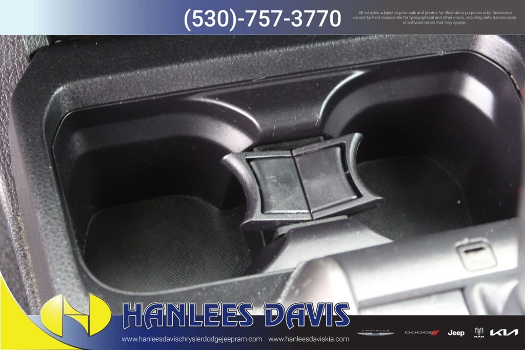 Used 2022 Silver Toyota SR5 image 21