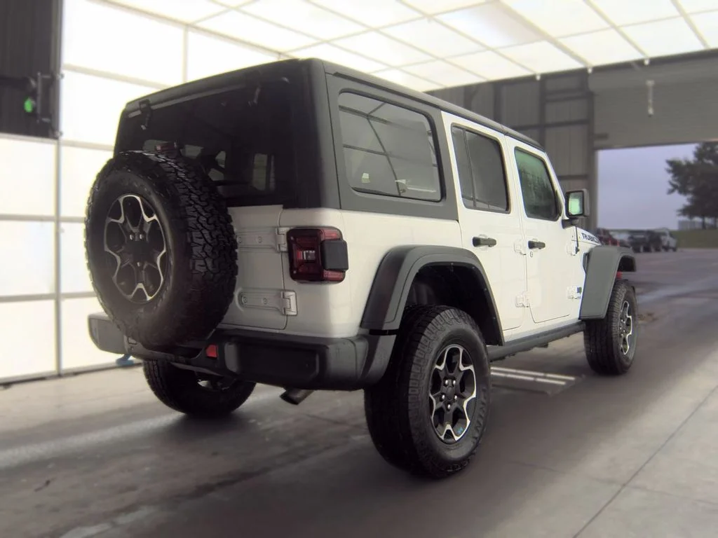 Used 2022 White Jeep Unlimited Rubicon 4xe image 2