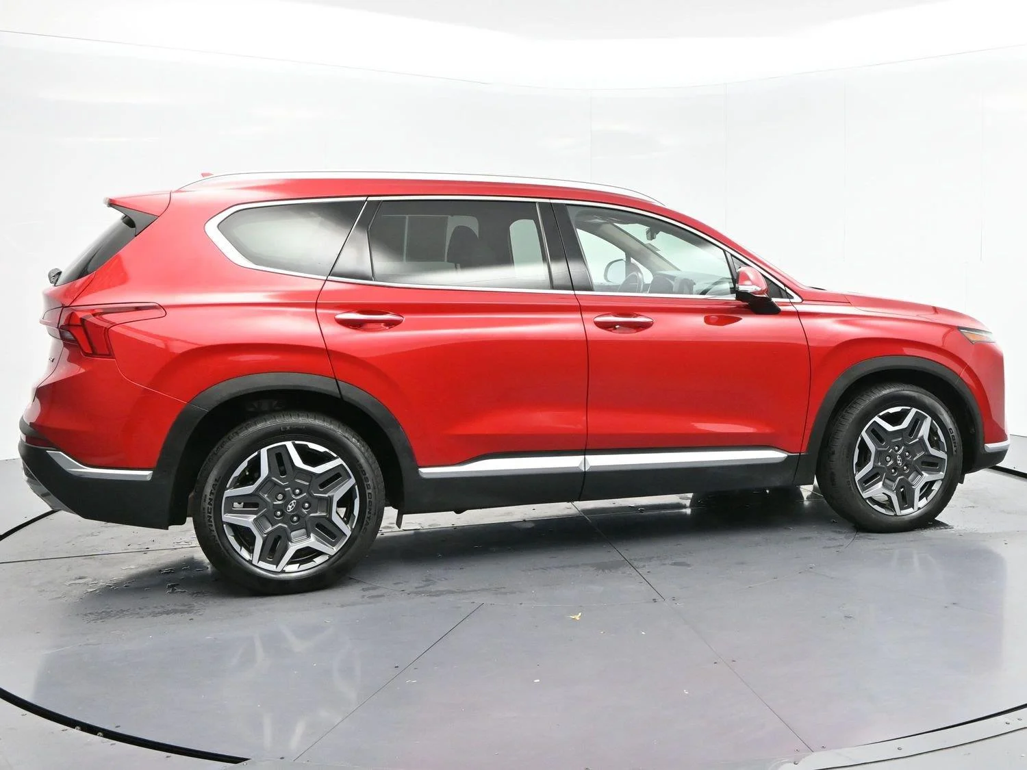 Used 2021 Calypso Red Hyundai Limited image 8
