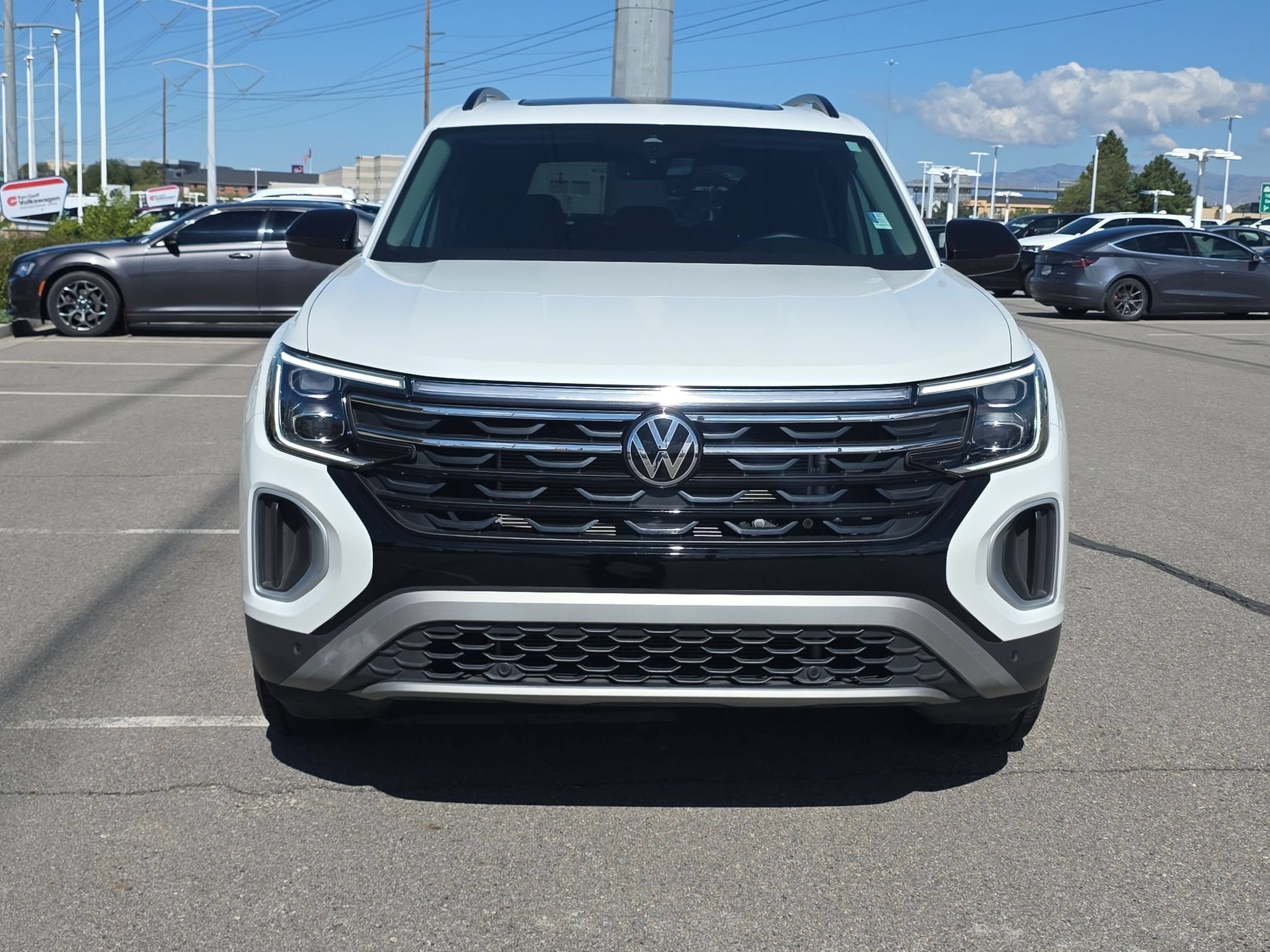 Used 2026 White Volkswagen 2.0T Peak Edition image 9