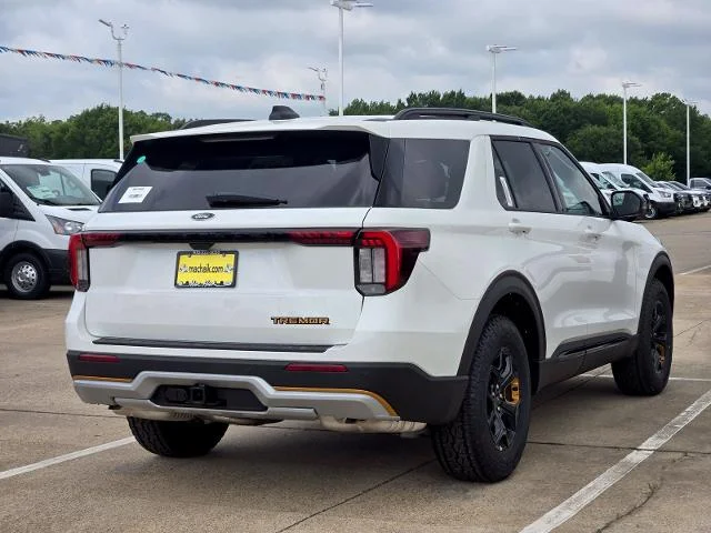 New 2026 Star White Metallic Tri-Coat Ford Tremor® image 25
