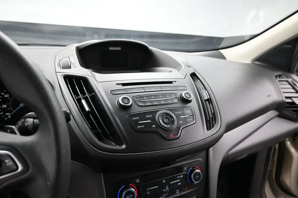 Used 2017 Gold Ford SE image 13