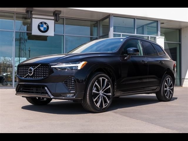2024 Volvo XC60 B5 Plus Dark Theme AWD's photo