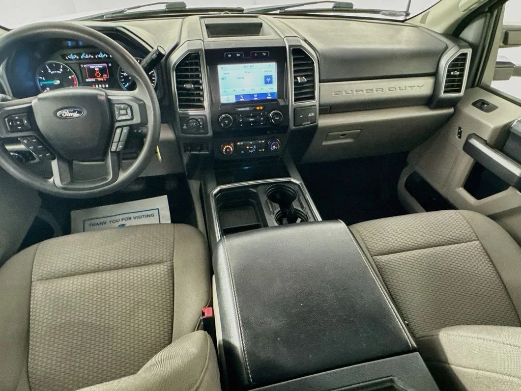 Used 2022 Oxford White Ford XLT image 26