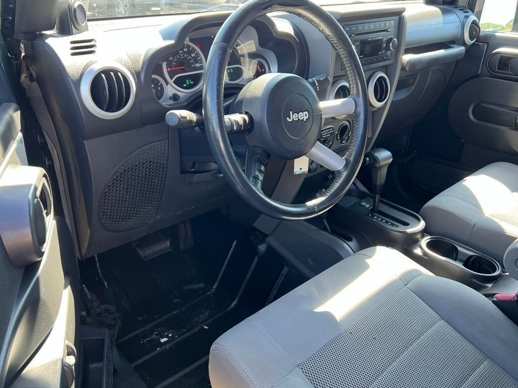 Used 2008 Steel Blue Metallic Jeep Unlimited Sahara image 18