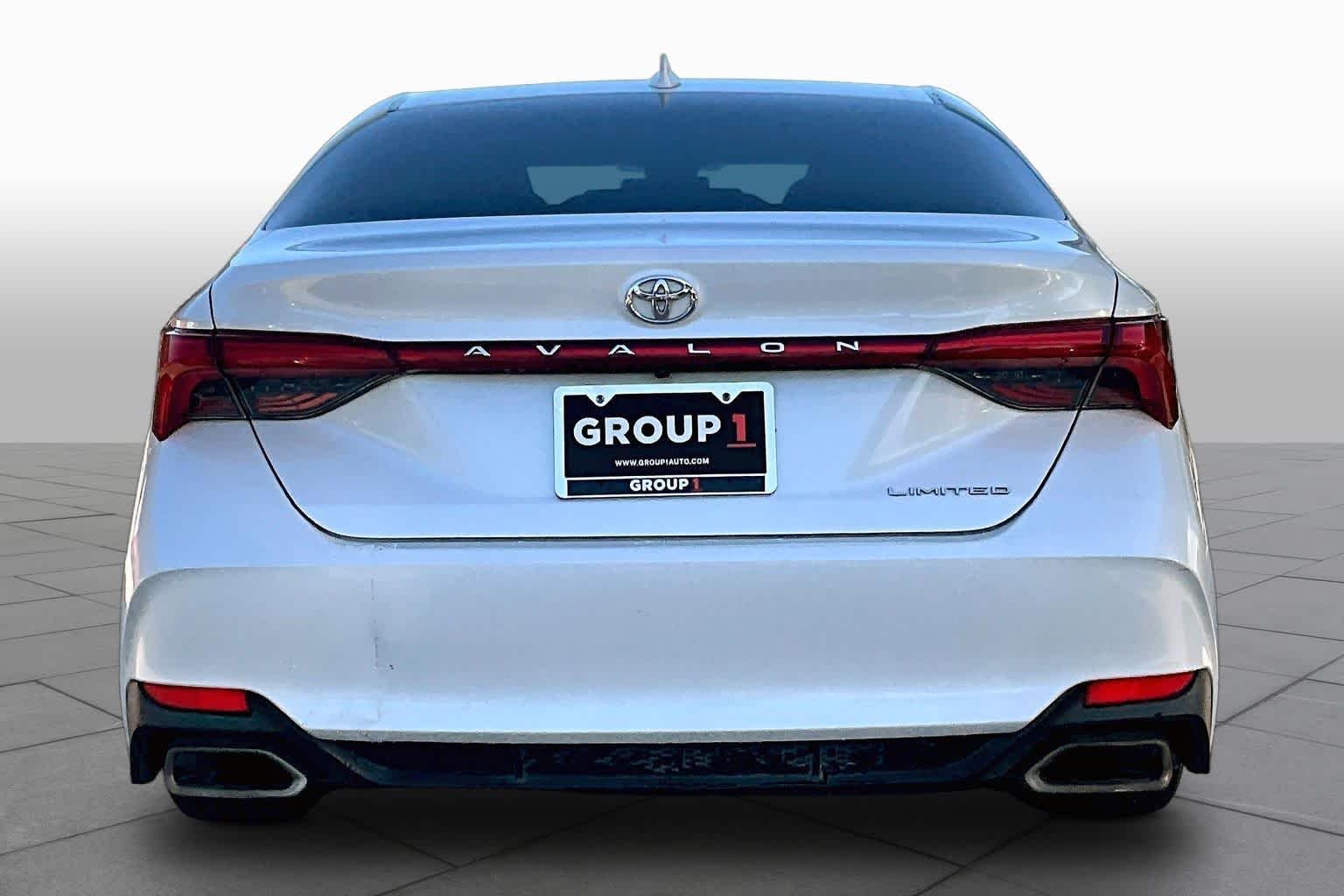 Pre-Owned 2019 Toyota Avalon Limited