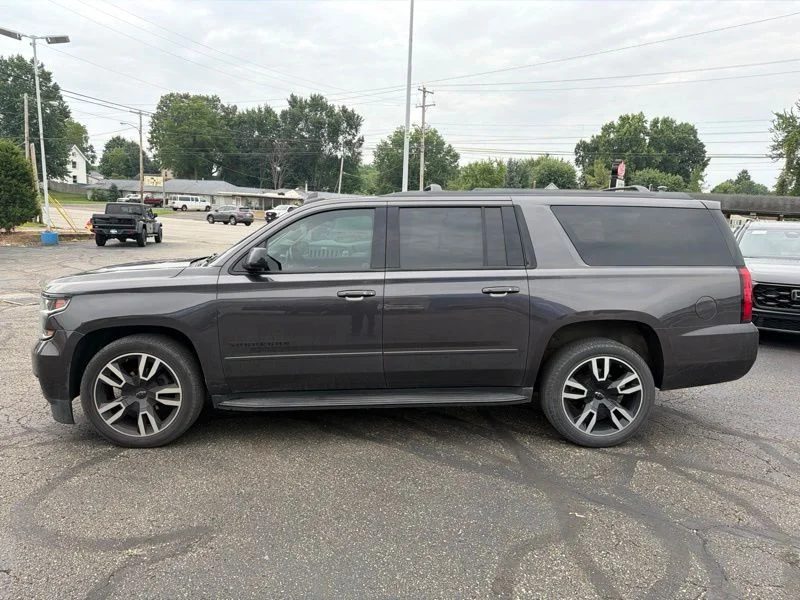 Used 2018 Gray Chevrolet Premier image 4