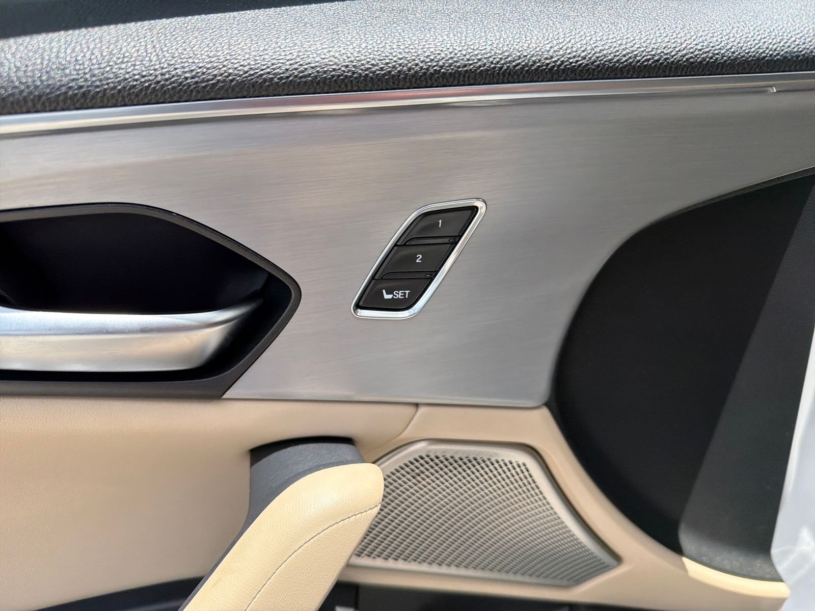 Used 2021  Acura Technology Package image 27
