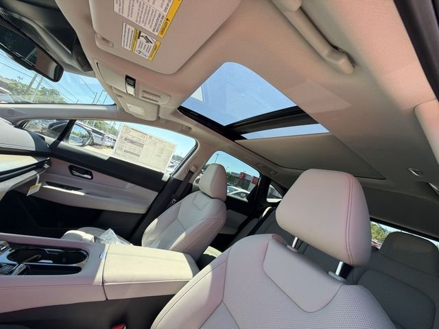 New 2026 Everest White Pearl TriCoat Nissan SL image 18