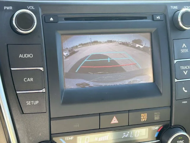 Used 2016  Toyota LE image 24