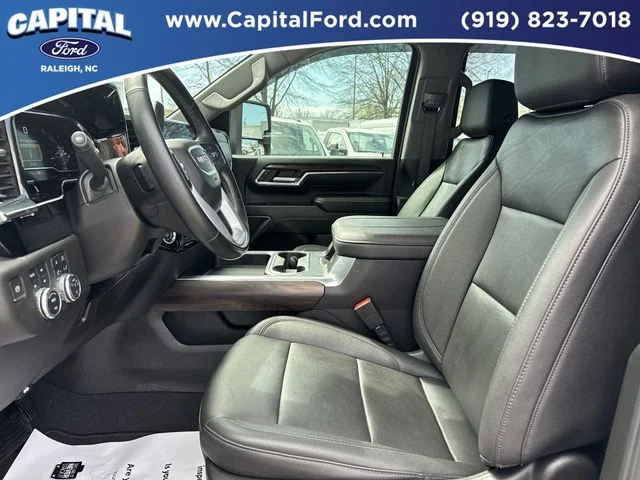 Used 2024 White GMC SLT image 22
