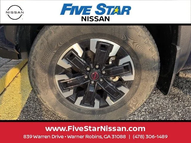 Used 2022 Blue Nissan PRO-4X image 9