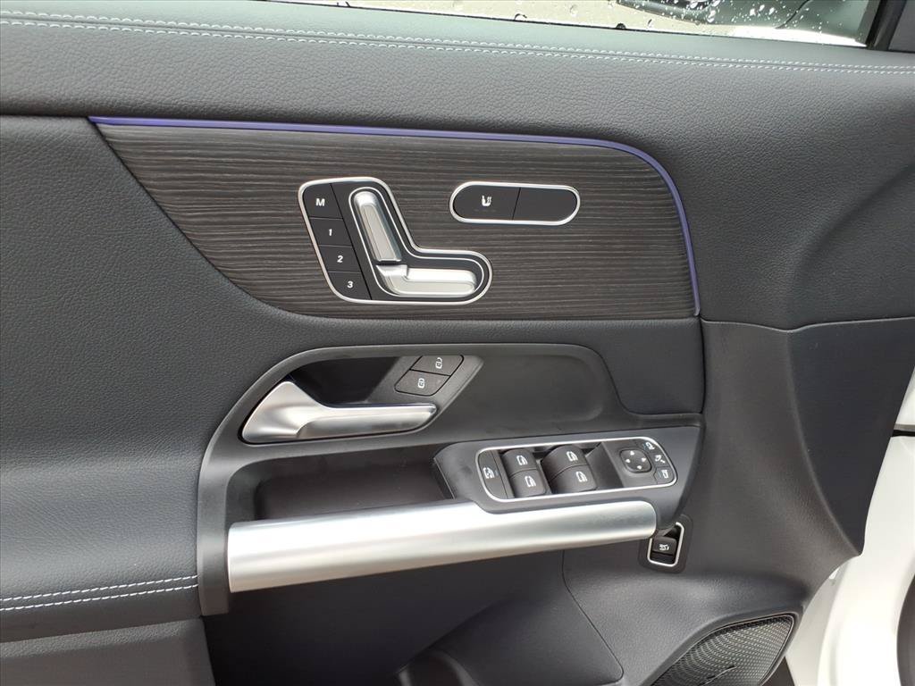 Certified Used 2026 Polar White Mercedes-Benz GLA 250 image 13