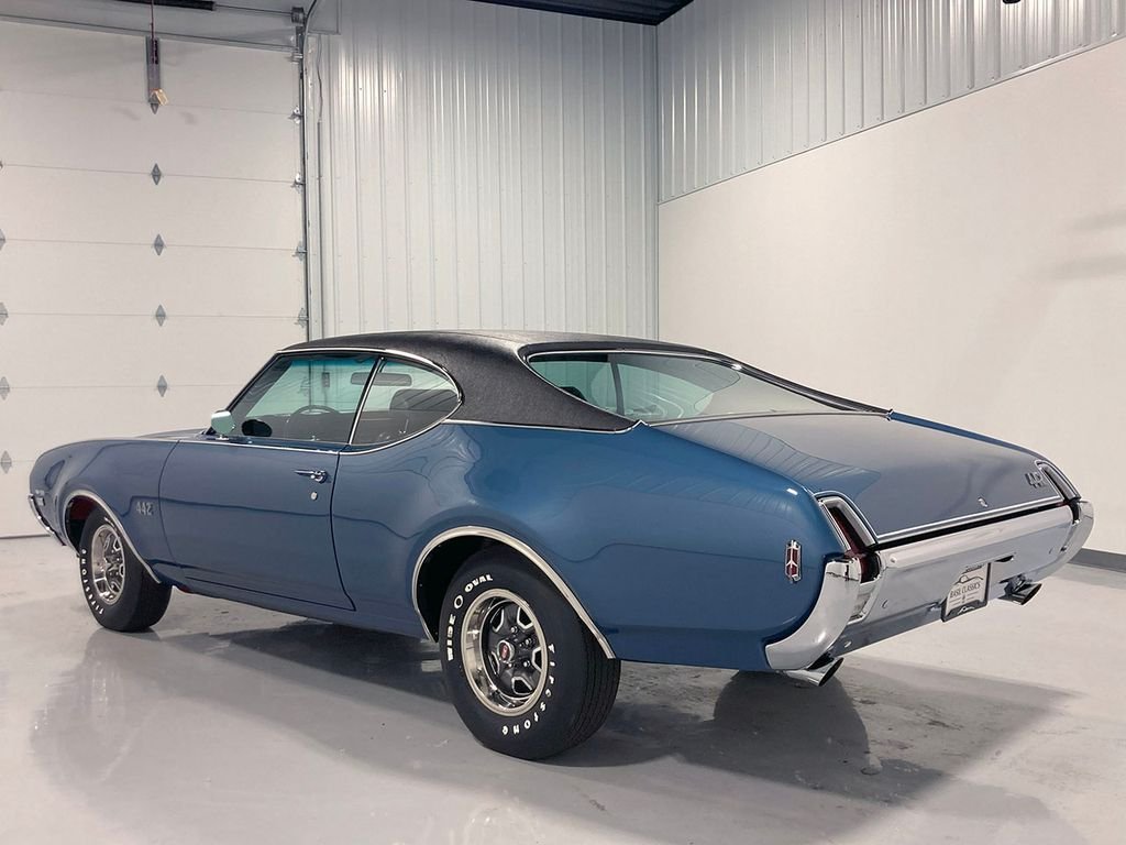 Used 1969  Oldsmobile  image 12