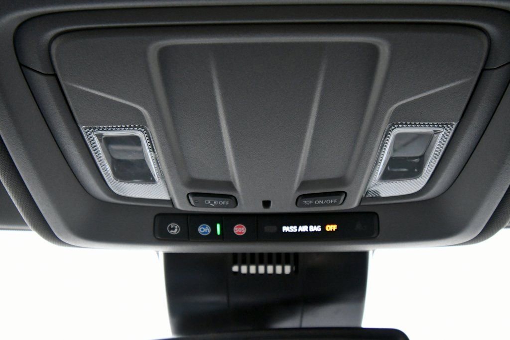 2024 GMC Sierra 1500 SLT - Photo 29