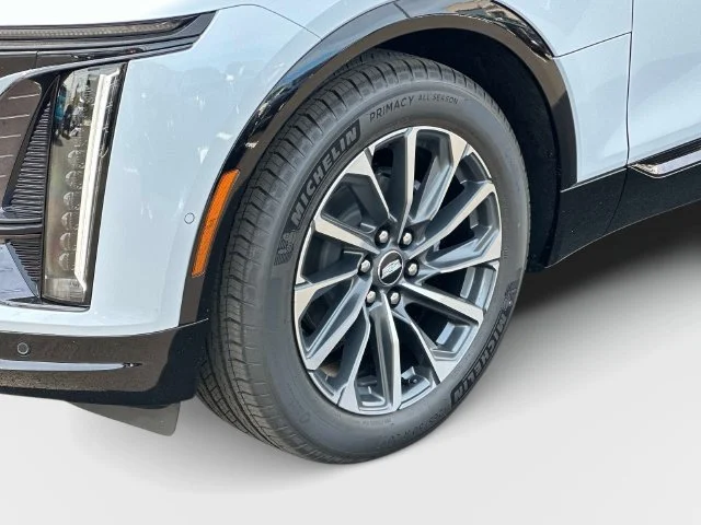 2027 Cadillac LYRIQ Premium Sport - Photo 17
