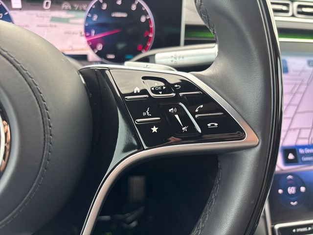 Used 2025 Green Mercedes-Benz Maybach S 580 image 23