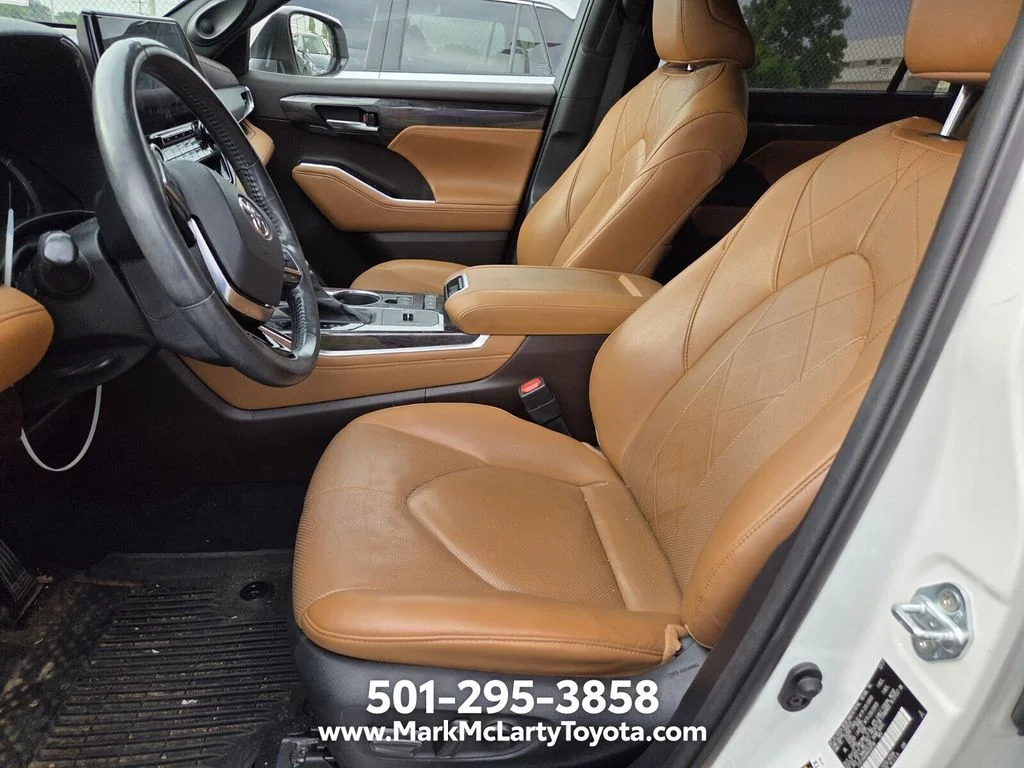 Used 2021 White Toyota Platinum image 7