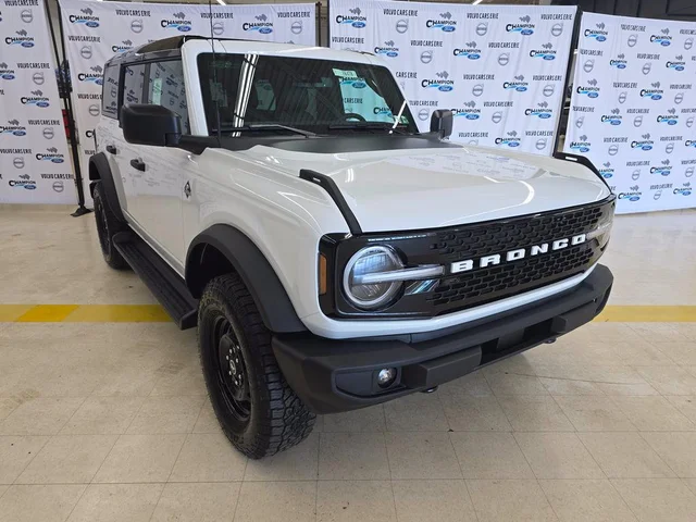 2026 Ford Bronco Outer Banks®