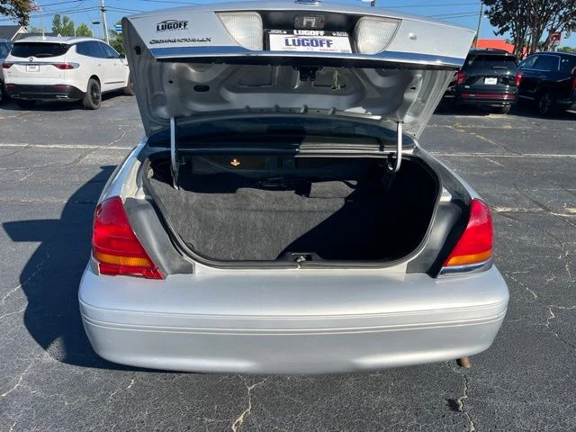 Used 2000  Ford LX image 23