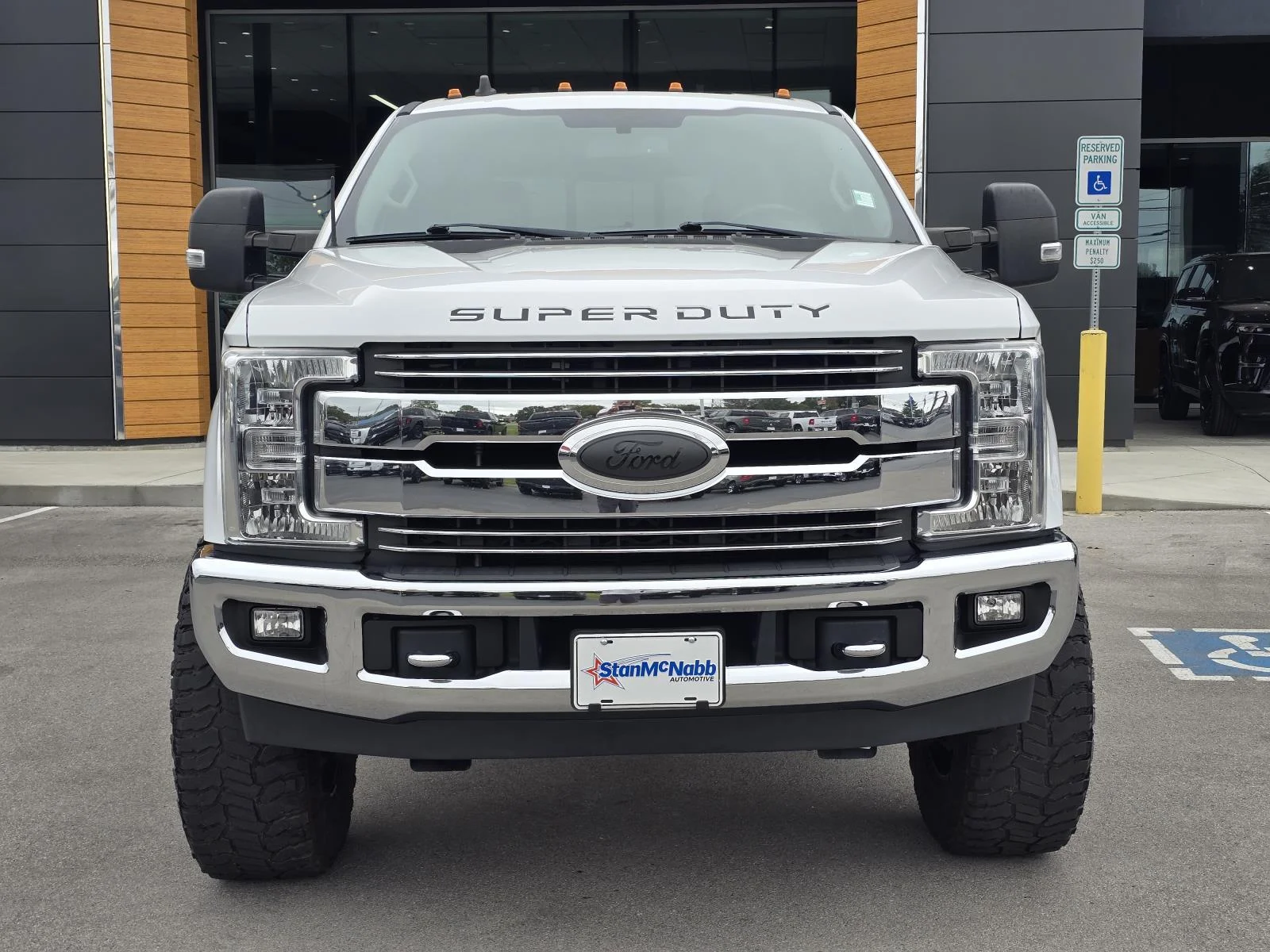Used 2019 Oxford White Ford LARIAT image 2