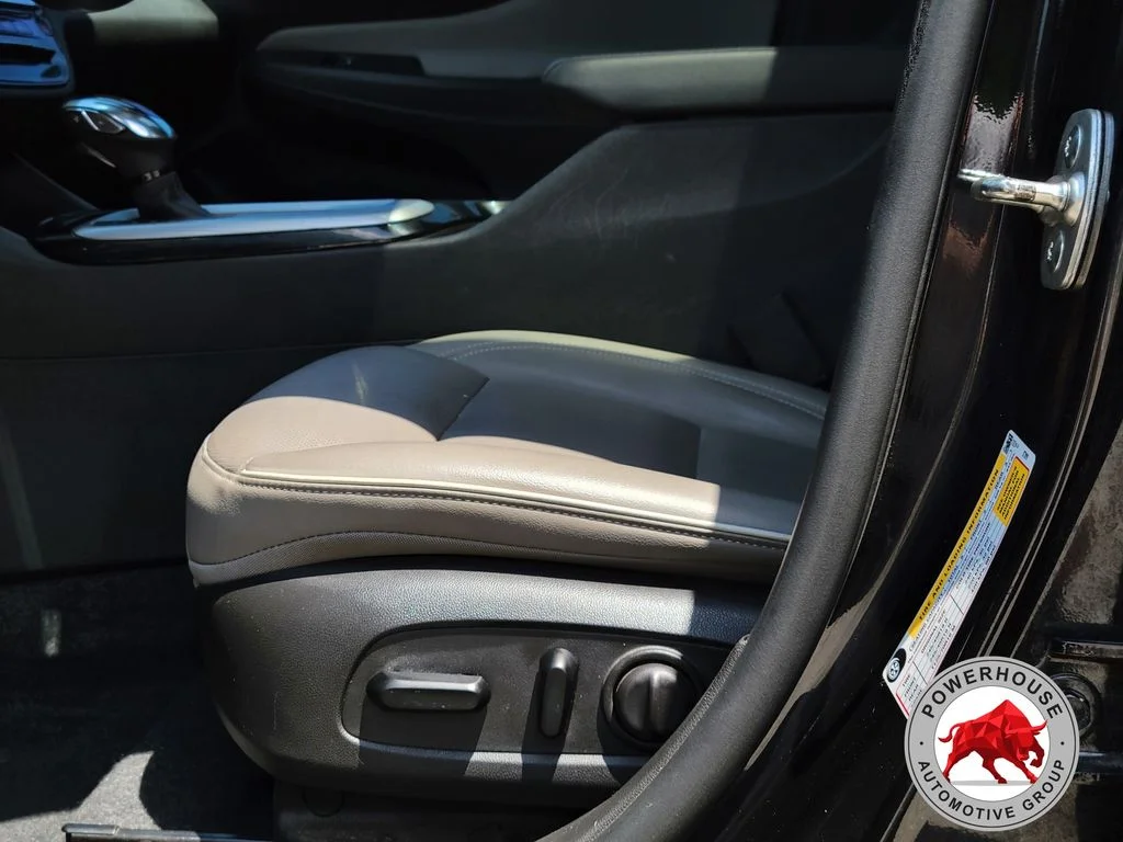 Used 2024 Black Buick Avenir image 25