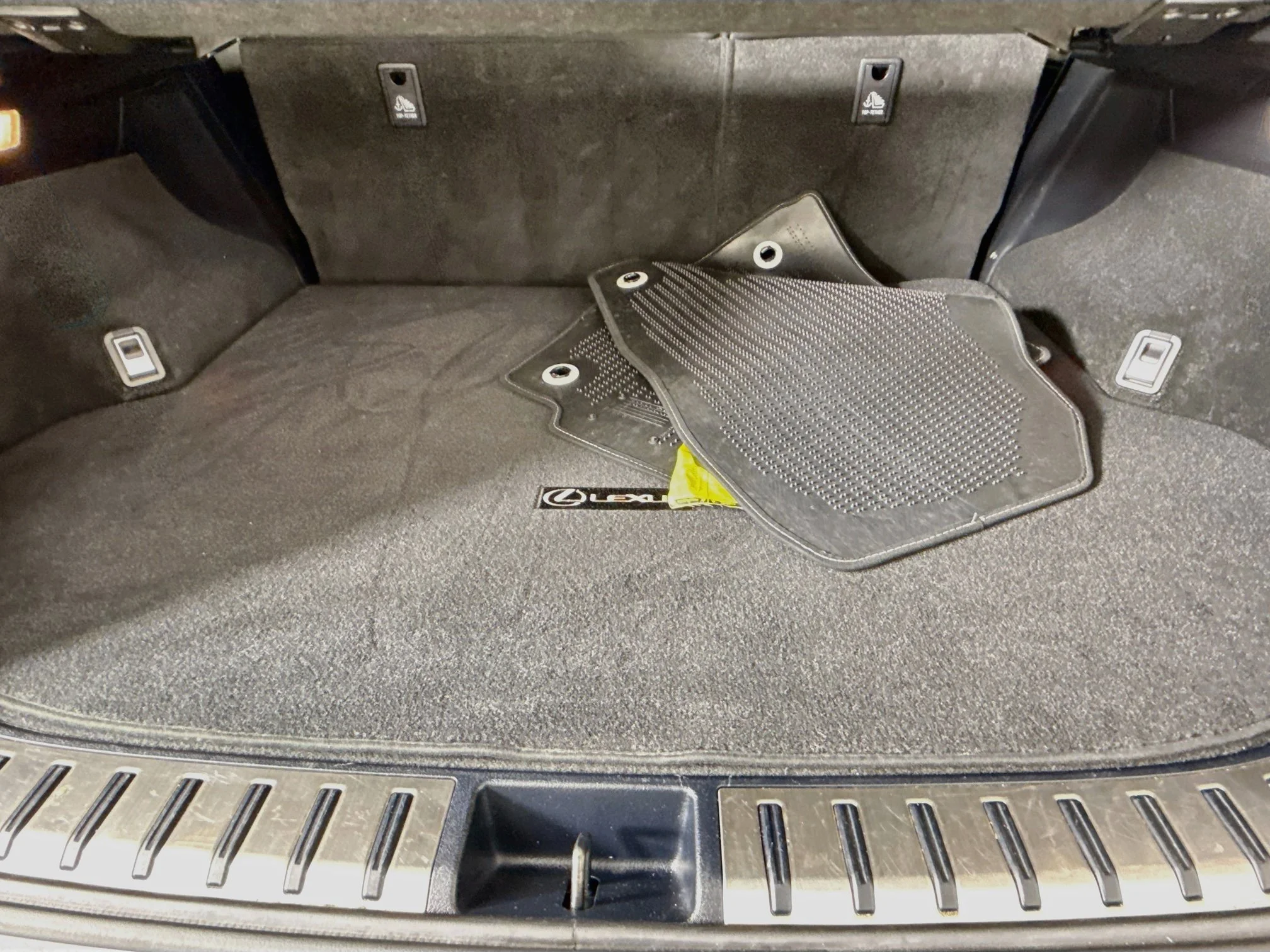 Used 2016  Lexus FWD 4dr image 29