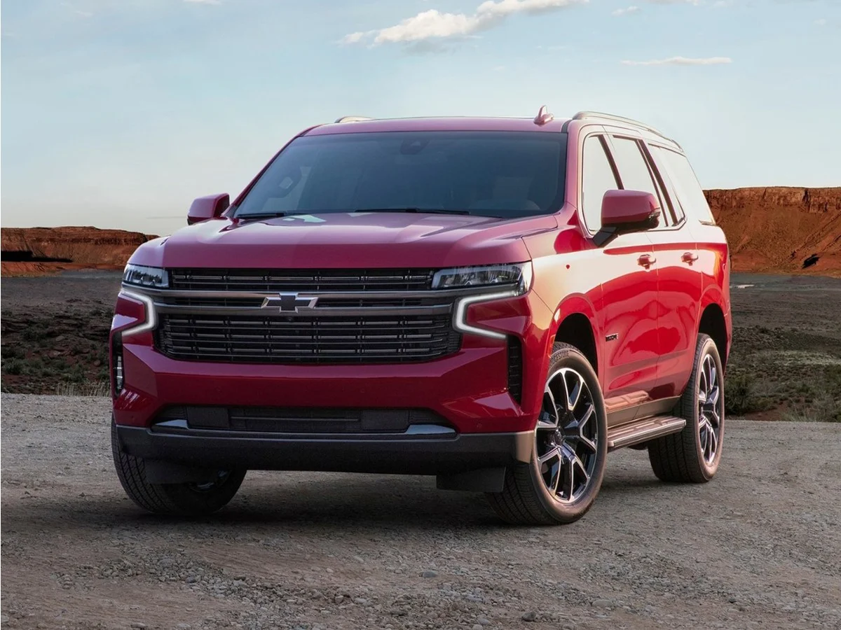 Used 2022 White Chevrolet Z71 image 1