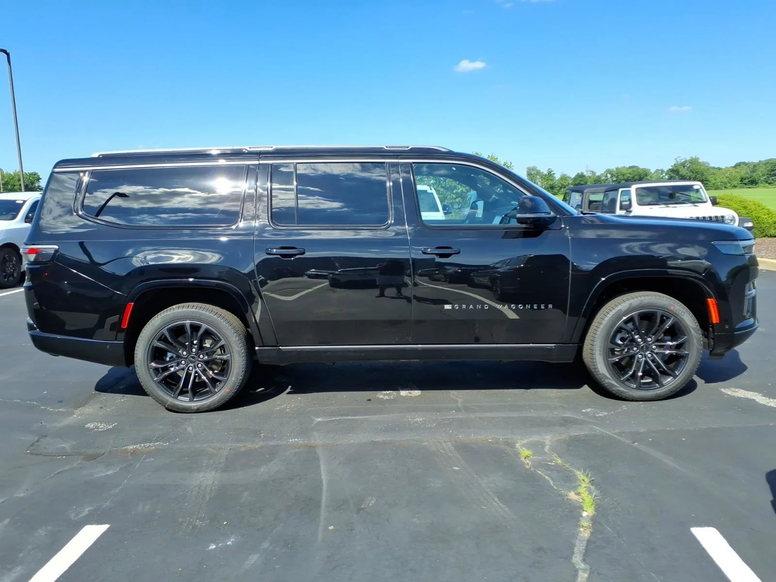 New 2026 High Gloss Black Jeep Summit Obsidian image 20