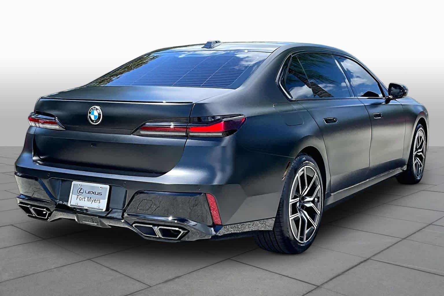 Used 2024 Black Sapphire Metallic BMW 760i xDrive image 12