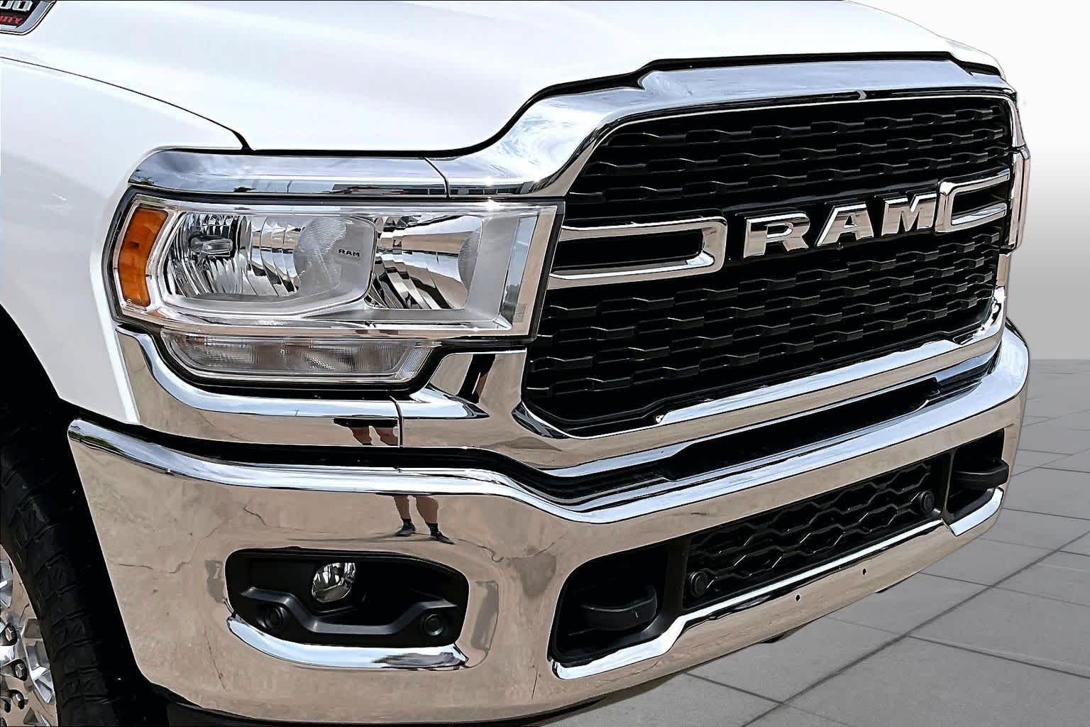 Used 2024 Bright White Clearcoat Ram Big Horn image 28