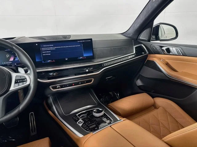 Used 2023 Gray BMW xDrive40i image 26