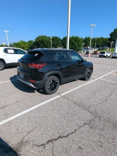 Used 2023 Black Chevrolet LT image 13