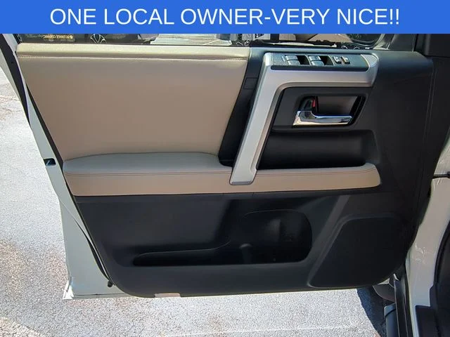 Used 2023 White Toyota SR5 Premium image 12