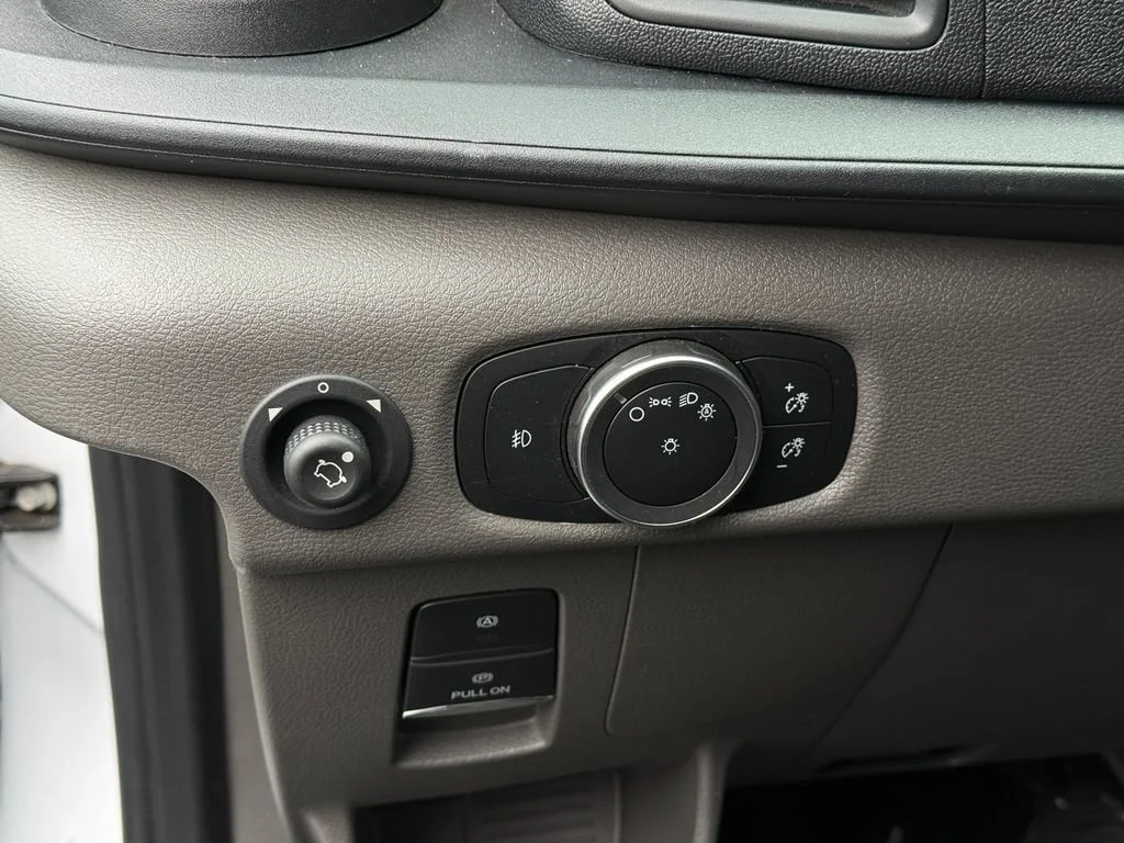 Used 2025 White Ford T250 image 14